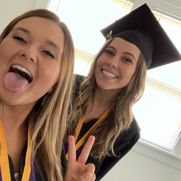 ✨ MEET THE POSHER ✨ - Picture 2 of 3